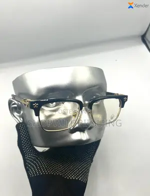 Monochrome Glasses