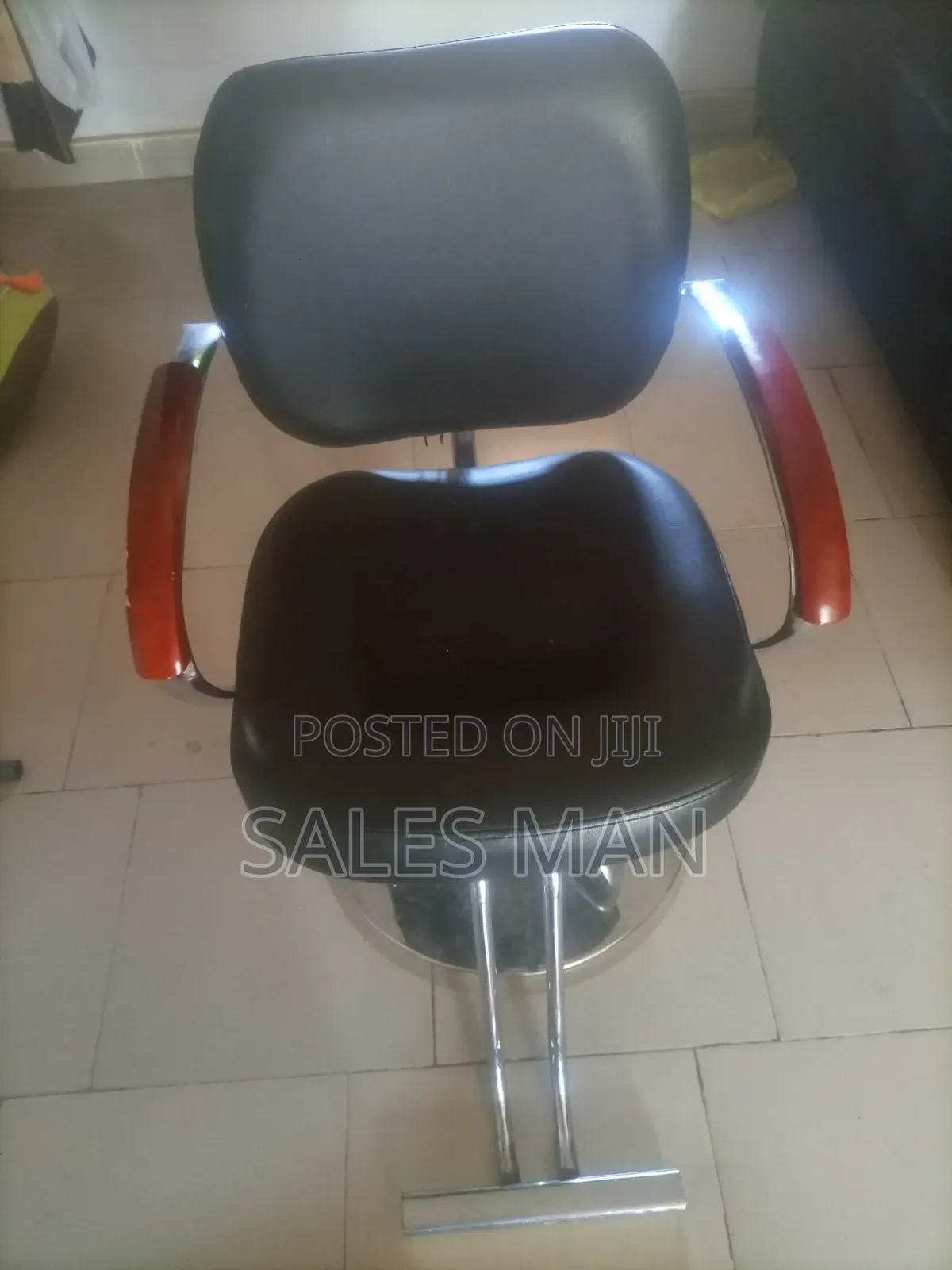 Barbing Saloon Chair