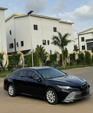 Toyota Camry 2019