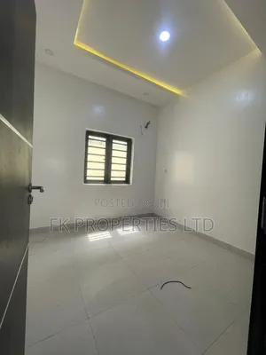 4bdrm Townhouse / Terrace in United Estate, Sangotedo for rent