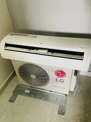 18days Old 2hp Lg Dual Inverter This Is Still Very Brand New