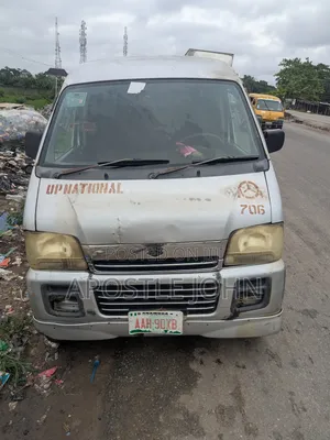 Suzuki APV Minibus 2012 Silver