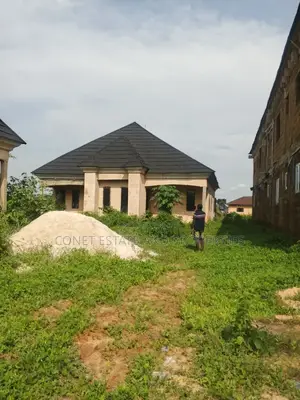 3bdrm House in Conet, Benin City for sale