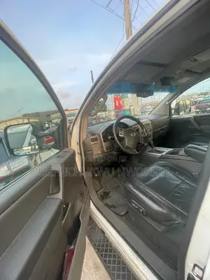 Nissan Titan 2006 White