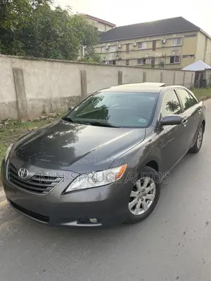 Toyota Camry XLE 4dr Sedan (2.4 4cyl 5A) 2008 Gray