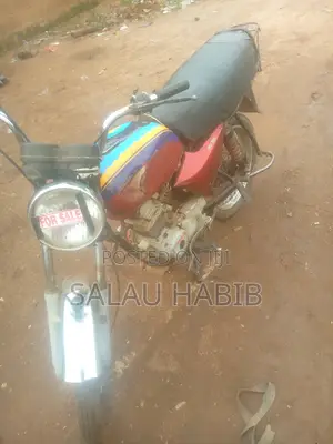 Bajaj Boxer 2022 Red