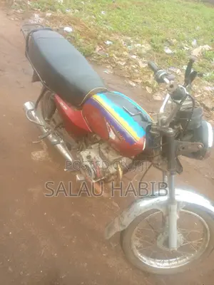 Bajaj Boxer 2022 Red