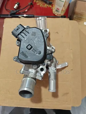 High Quality Certified Brandnew Water Housing Thermostat Infiniti Qx80