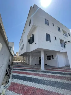 3bdrm Apartment in Ado / Ajah for sale