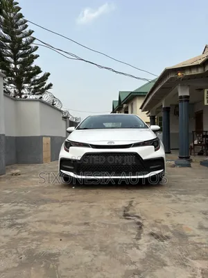 Toyota Corolla 2021 White