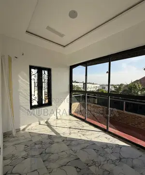 5bdrm Duplex in Kado for sale