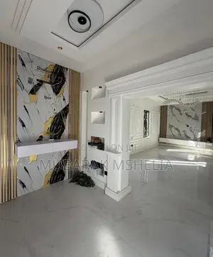 5bdrm Duplex in Kado for sale