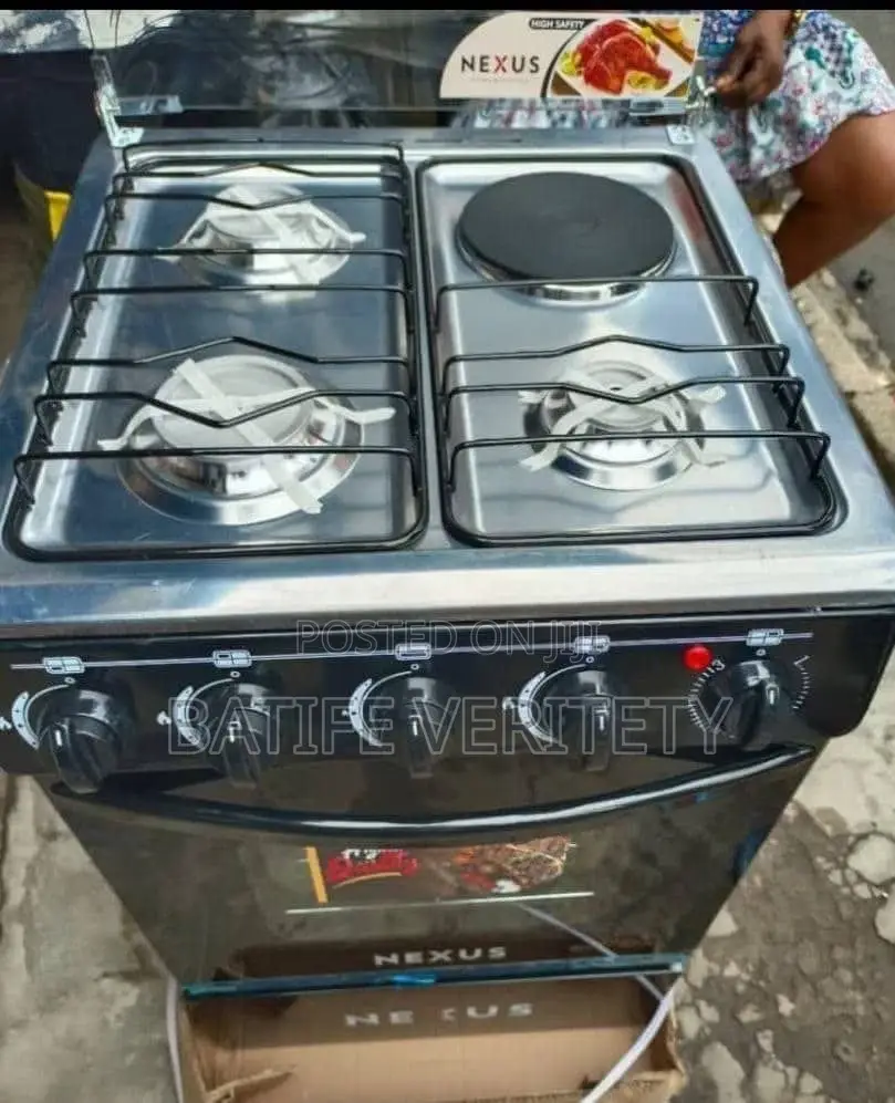 Nexus 3burner +1hotplate Standing Gas
