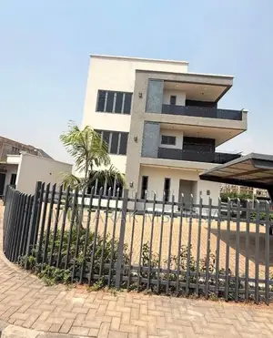 5bdrm Duplex in Wuye for sale