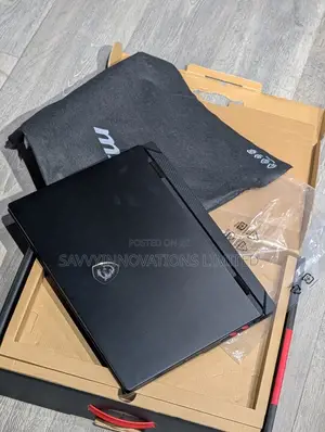 Laptop MSI Raider 18 HX AI A2XW 32GB Intel Core i9 SSD 1T