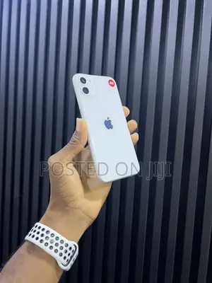 Apple iPhone 11 64 GB White