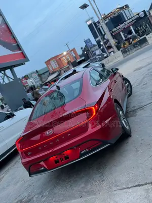 Hyundai Sonata 2021 Red