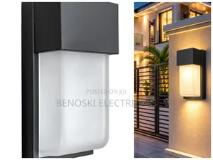 Durable Fence Light