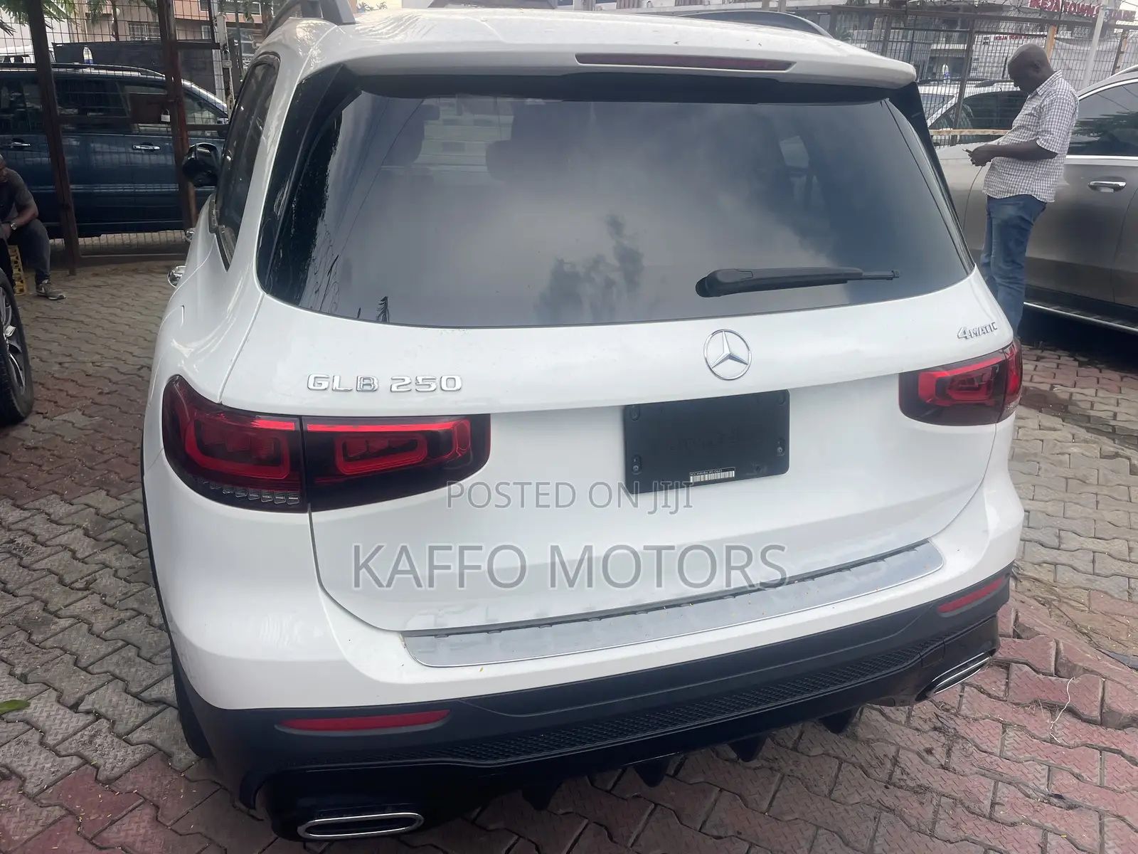 Mercedes-Benz GLB-Class GLB 250 4MATIC 2020 White
