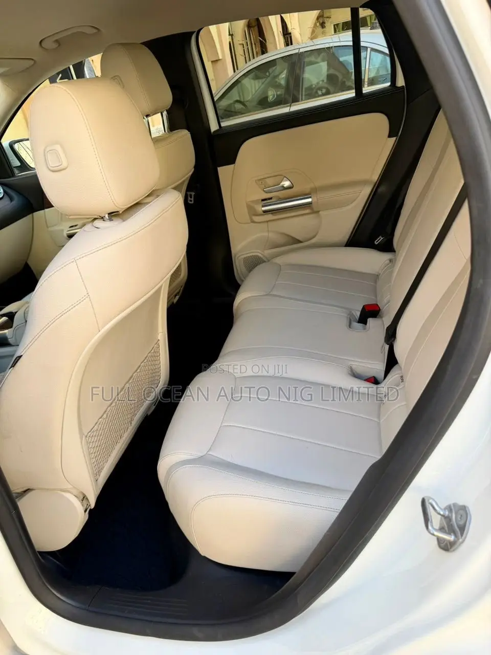 Mercedes-Benz GLA 250 2022 White