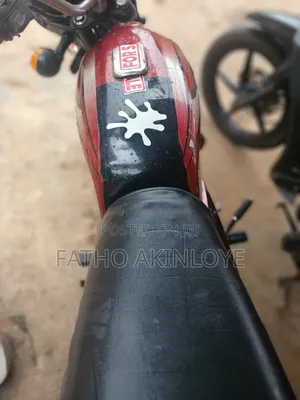 Bajaj Boxer 2024 Red