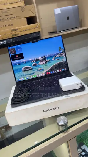 Laptop Apple MacBook Pro 2024 M4 Max 36GB Apple M4 Max SSD 1T
