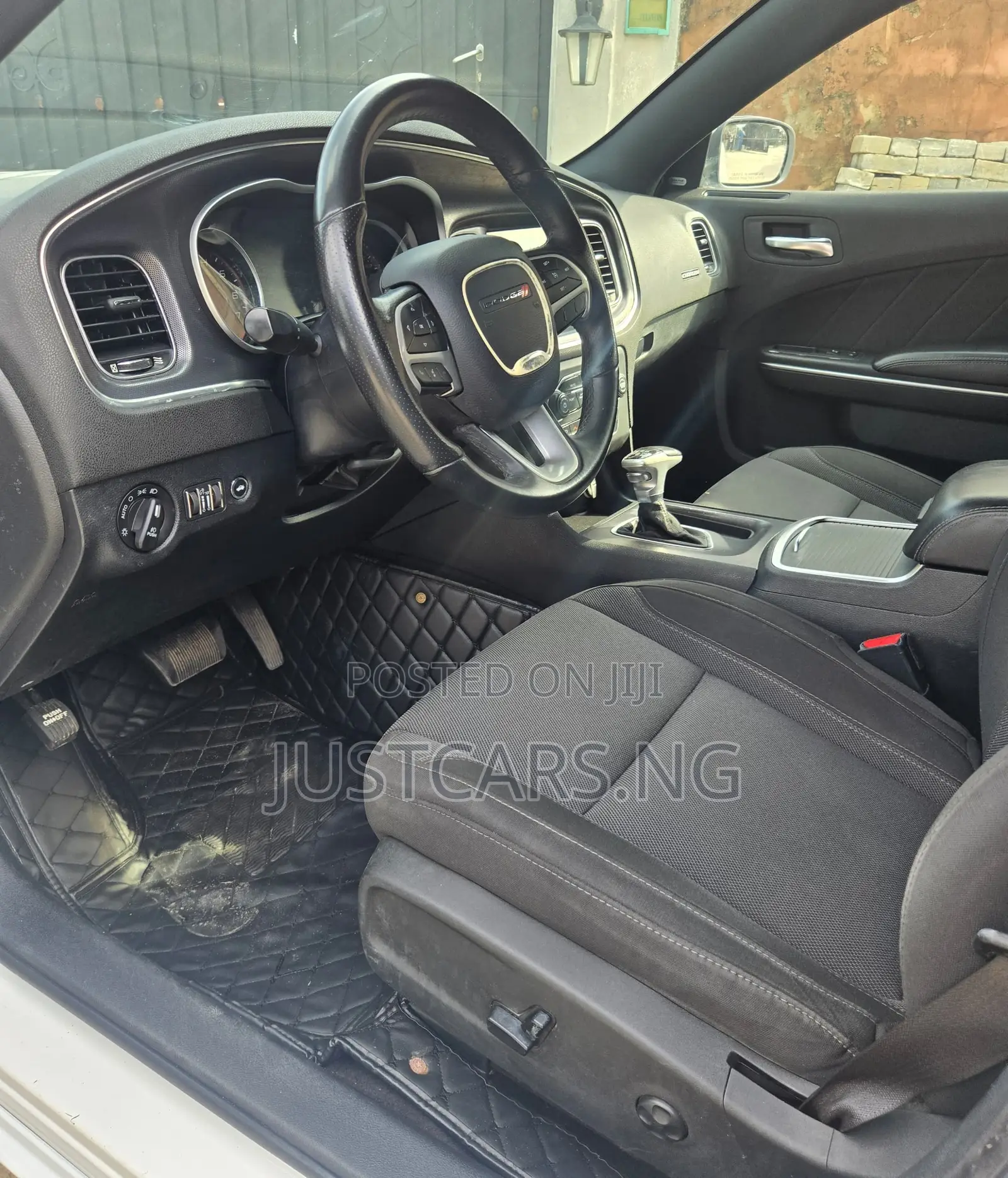 Dodge Charger 2019 White