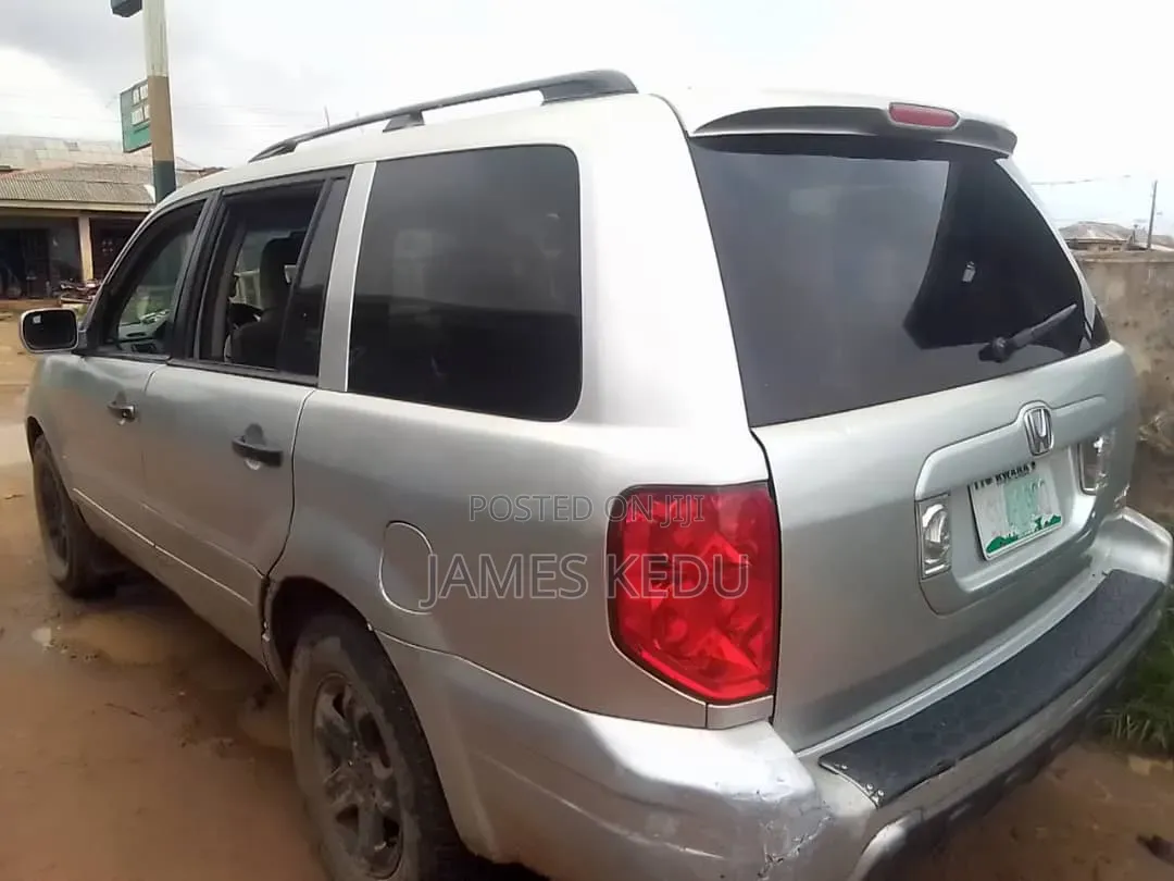 Honda Pilot 2006 Silver