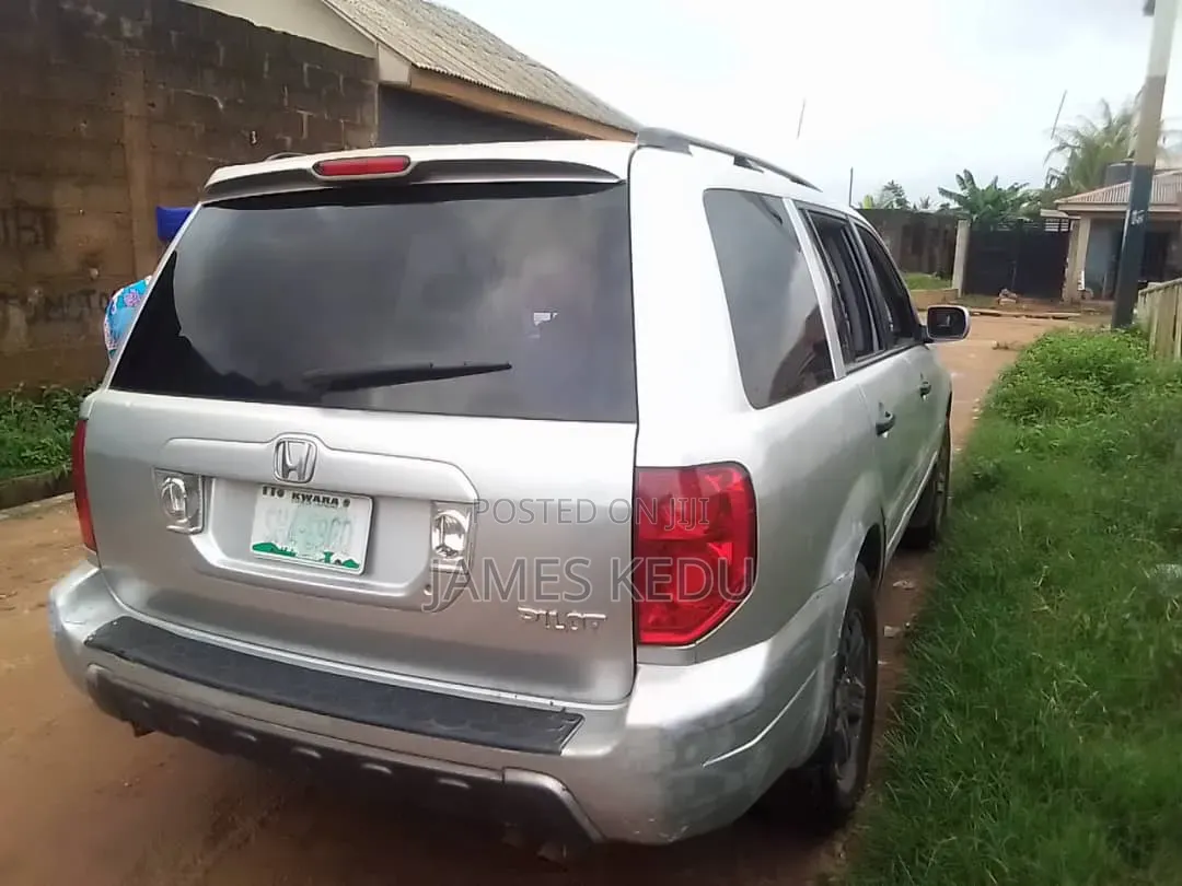 Honda Pilot 2006 Silver