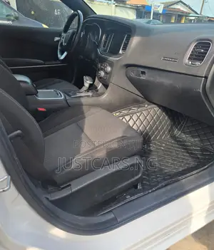 Dodge Charger 2019 White
