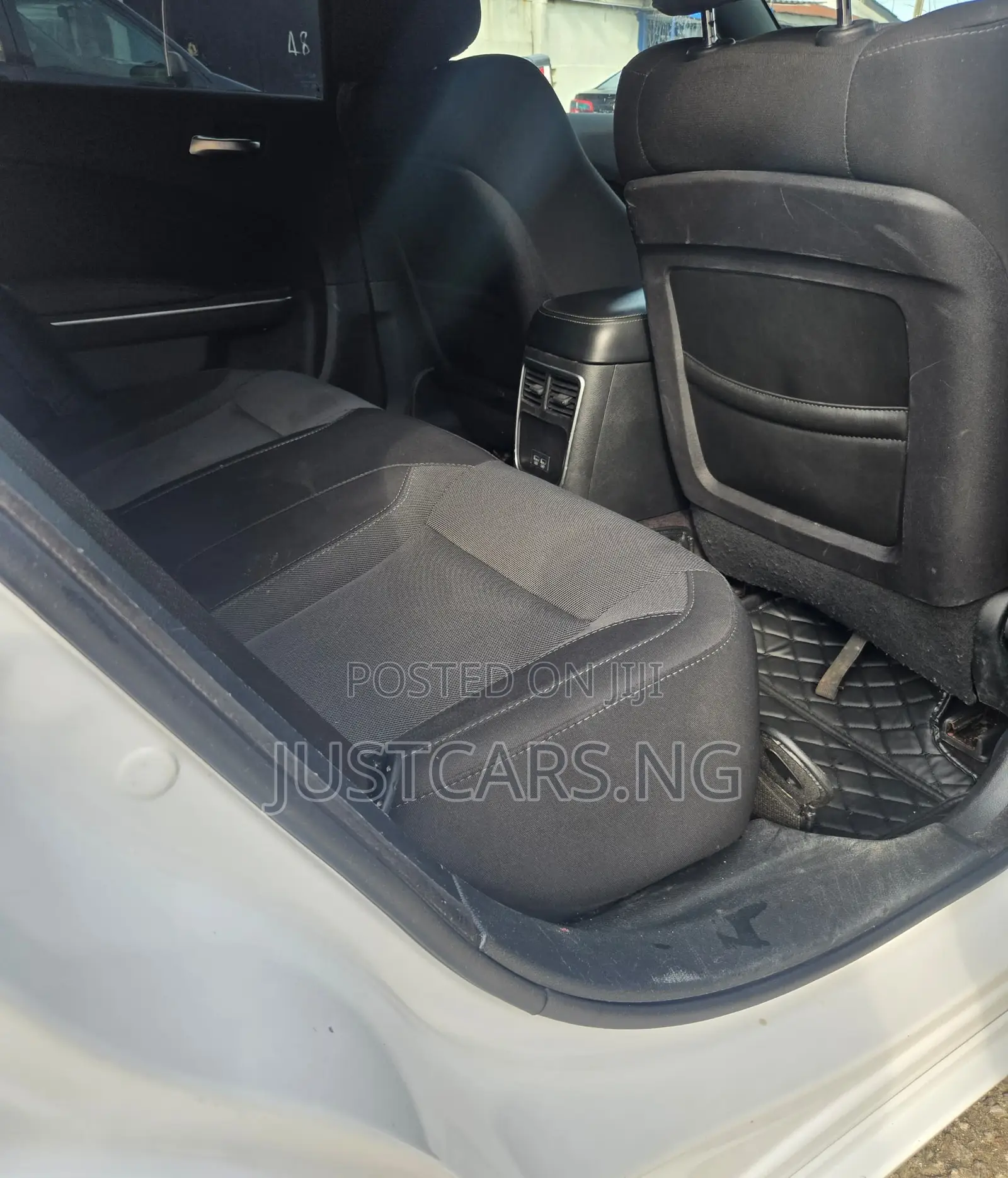Dodge Charger 2019 White
