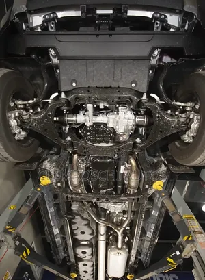 High Quality Certified Complete Under Carriage Engine Gear Cover G63