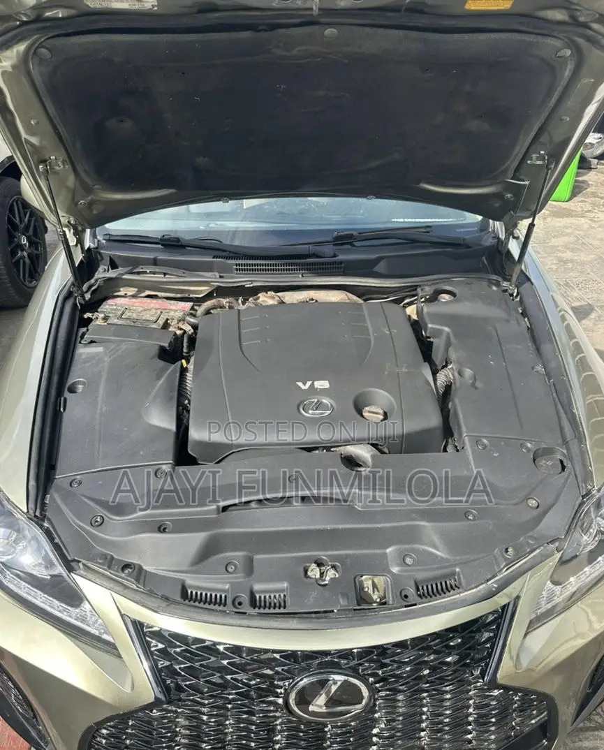 Lexus IS 2008 Gold