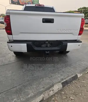 Toyota Tundra 2020 White