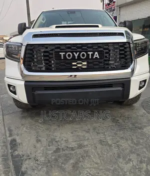 Toyota Tundra 2020 White