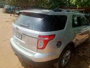 Ford Explorer 2012 Silver