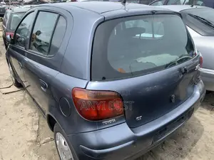 Toyota Yaris 2004 Blue