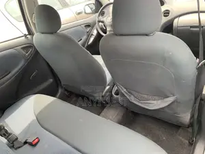 Toyota Yaris 2004 Blue