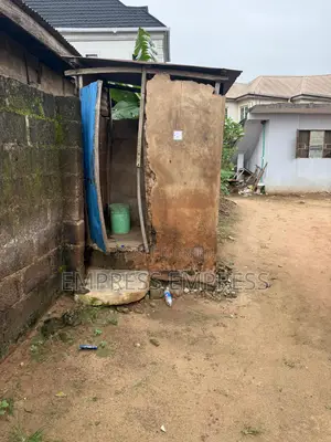 Furnished 6bdrm House in Alakuko Road for sale