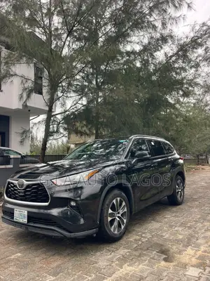 Toyota Highlander XLE AWD 2020 Black