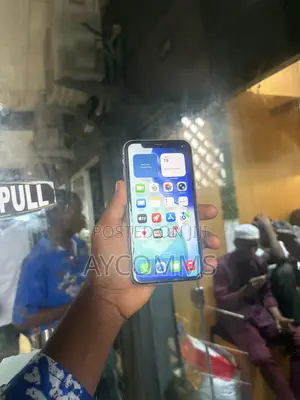 Apple iPhone 11 128 GB Yellow