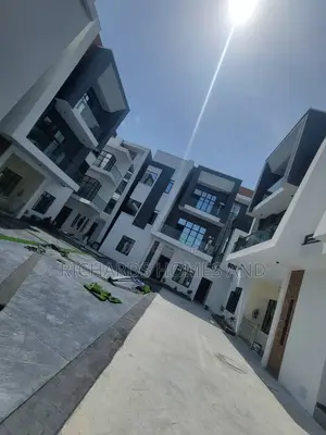 2bdrm Apartment in Ilaje / Lekki for rent