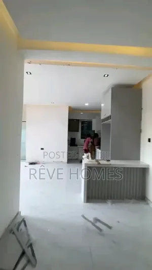 Furnished 2bdrm Apartment in Fola Agoro for rent