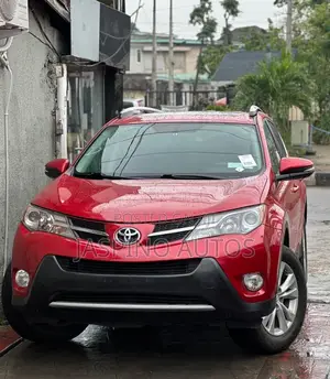 Toyota RAV4 2014 Red