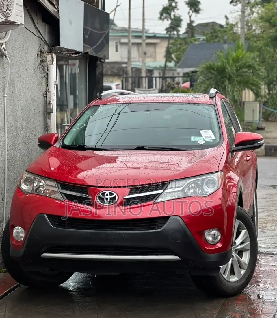 Toyota RAV4 2014 Red