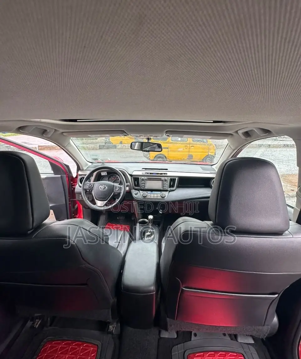 Toyota RAV4 2014 Red