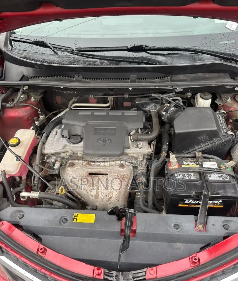 Toyota RAV4 2014 Red