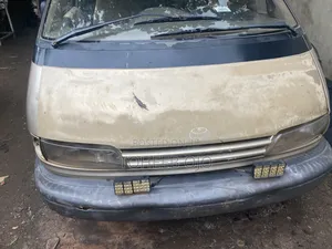 Toyota Previa 1999 Gold