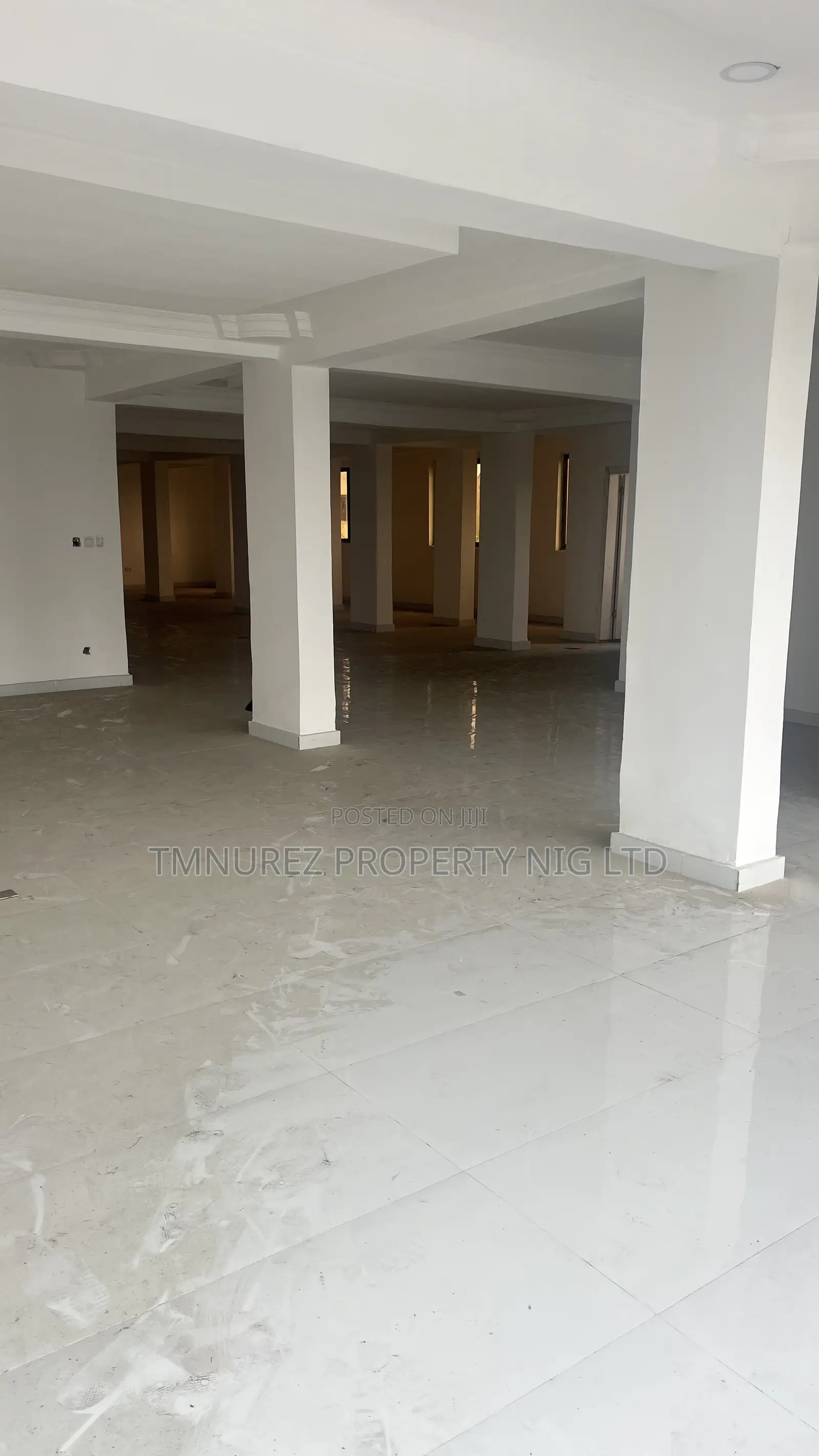 Showroom Space,Multipurpose Built