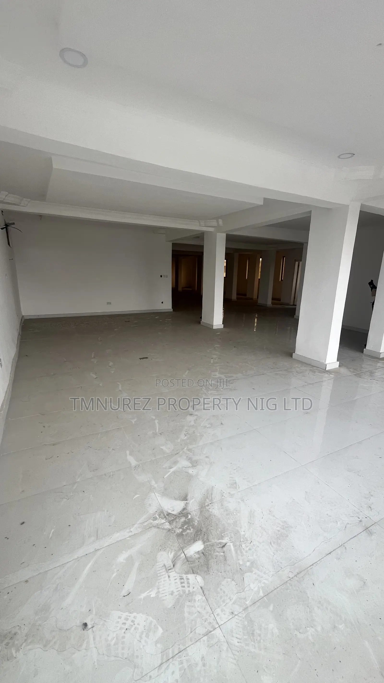 Showroom Space,Multipurpose Built